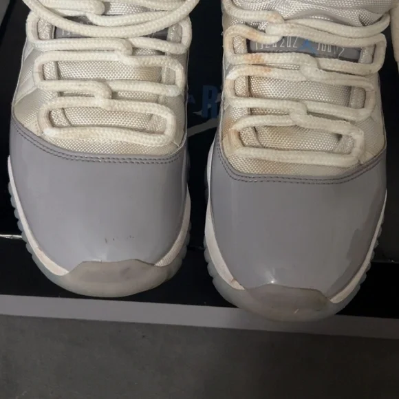 Jordan 11 Low Cool Grey (Stained)
